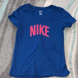 Small Womens Nike Tee